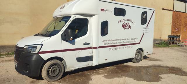 Horsebox HGV Renault CAMION RUCEL 2023 Used