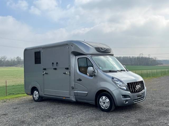 Horsebox HGV STX OPEL 2021 Used