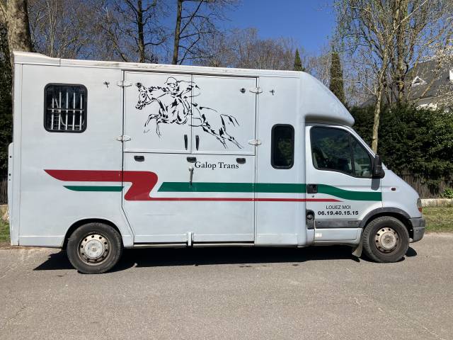 Horsebox HGV Renault Master 2004 Used