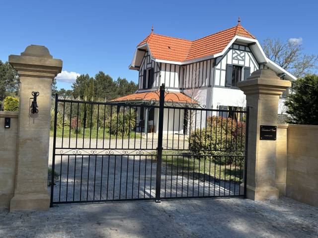 Equestrian property  Gironde