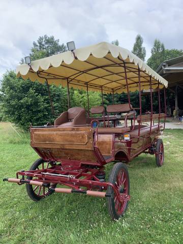Carriage - Chariot   