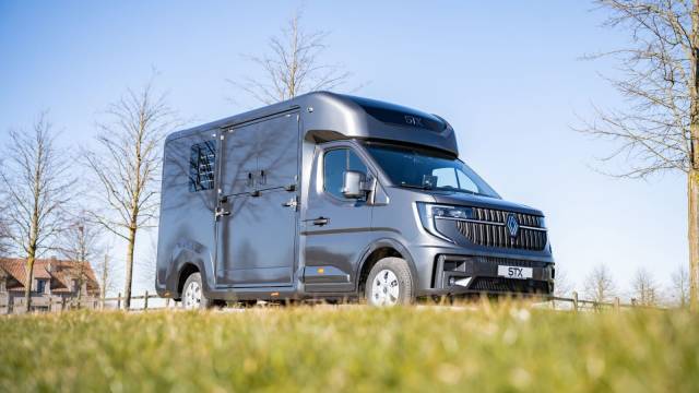 Horsebox HGV STX  2025 New
