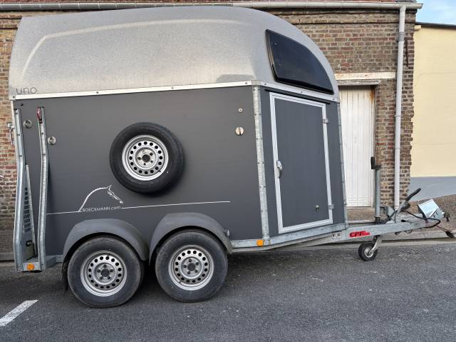 Horse trailer Bockmann UNO CG luxe gris granit toit polyester gris clair 1,5 Stalls 2017 Used