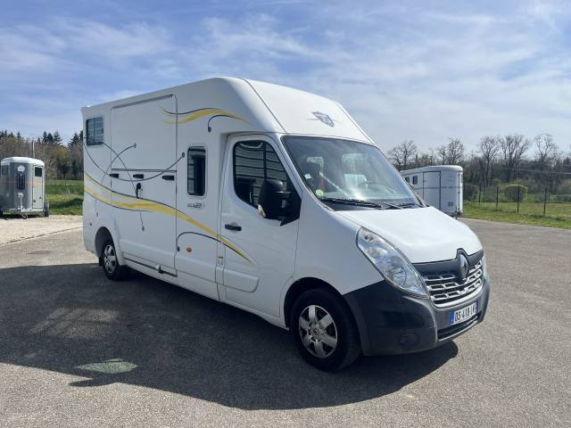 Horsebox HGV Barbot POLYVAN D5 2015 Used