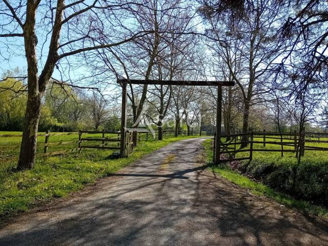 Other country property  Yonne