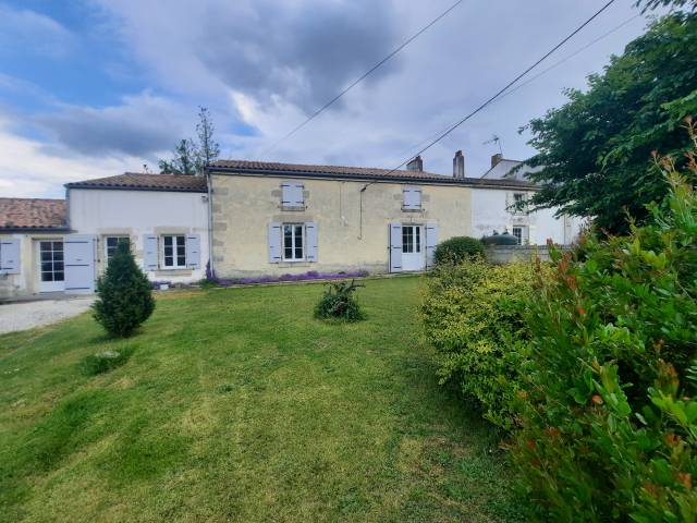 Luxurious equestrian property  Charente-Maritime