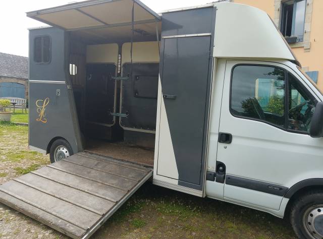 Horsebox HGV Renault Master 2007 Used