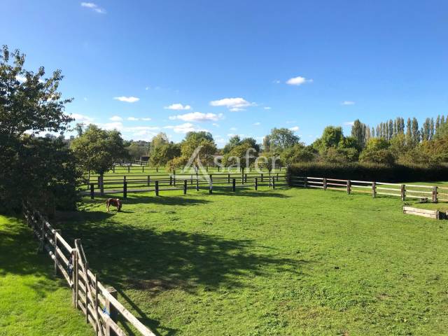 Equestrian property  Calvados