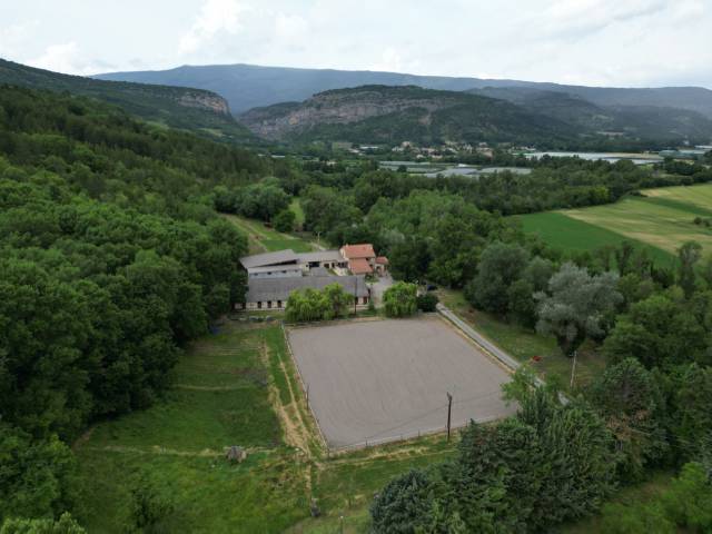 Equestrian Bed and Breakfast  Alpes-de-Haute-Provence