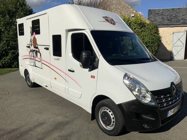 Horsebox HGV Renault MASTER 2018 Used