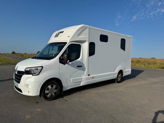 Horsebox HGV MTM RENAULT MASTER 2022 Used
