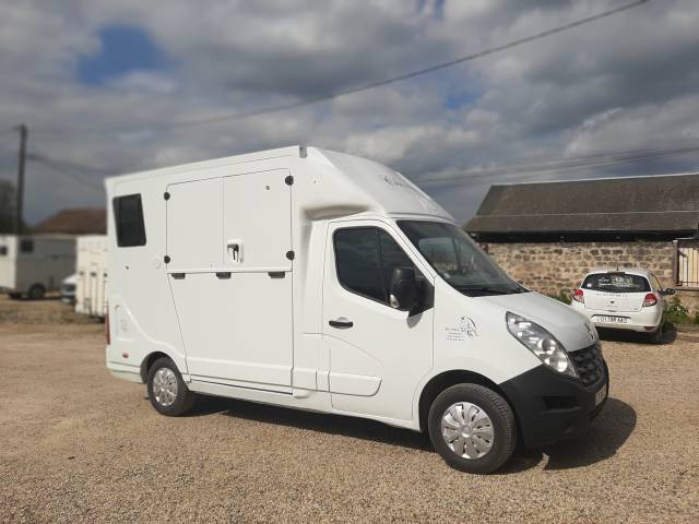 Horsebox HGV Renault Master 3 2013 Used