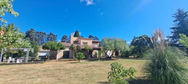 Equestrian property  Gard