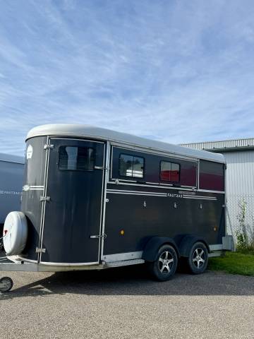 Horse trailer Fautras OBLIC+3 3 Stalls 2023 Used