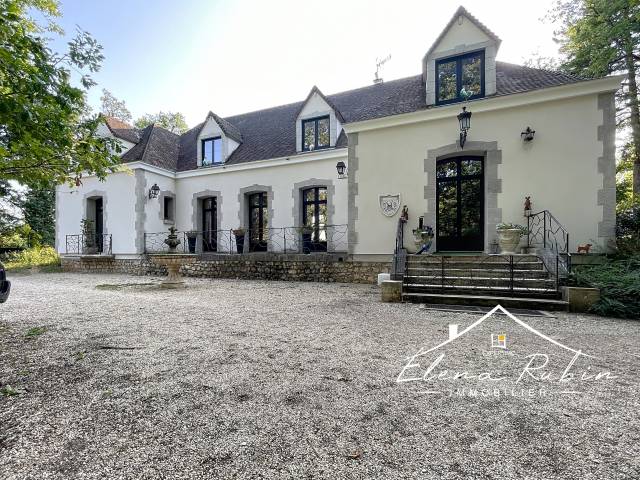 Luxurious equestrian property  Essonne