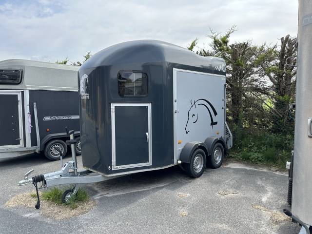 Horse trailer Cheval Liberte GOLD 3 2 Stalls 2023 Used