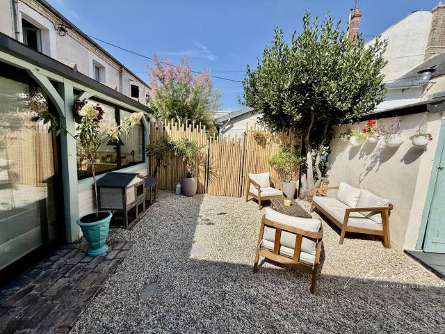 Equestrian property  Calvados