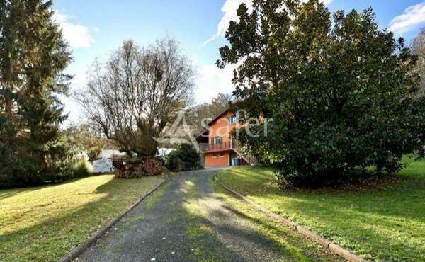 Other country property  Rhône