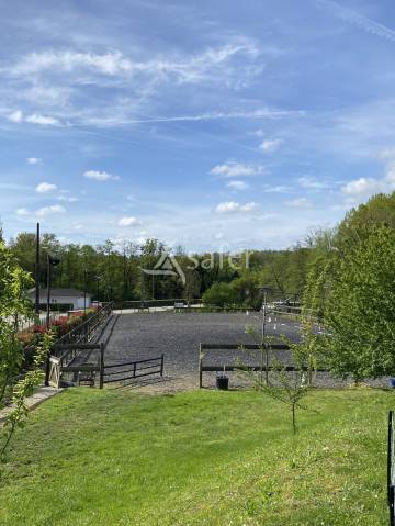 Equestrian property  Ain