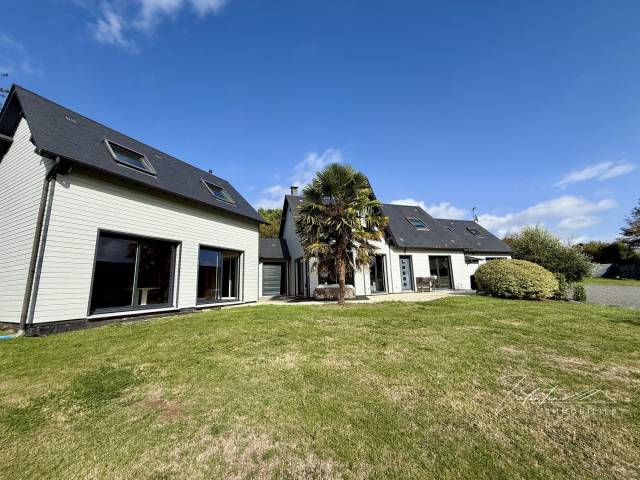 Equestrian property  Calvados