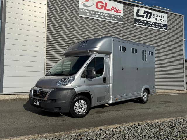 Horsebox HGV Equi-Trek EQUI-TREK 3 PLACES 2009 Used