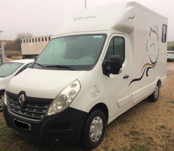 Horsebox HGV Renault Master III 2017 Used