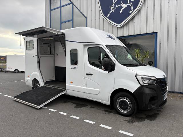 Horsebox HGV Barbot D5 2023 Used