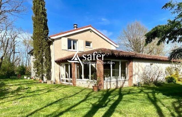 Other country property  Loire