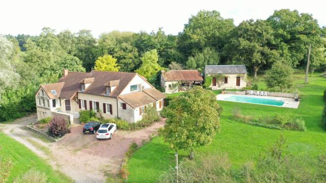 Equestrian property  Nièvre
