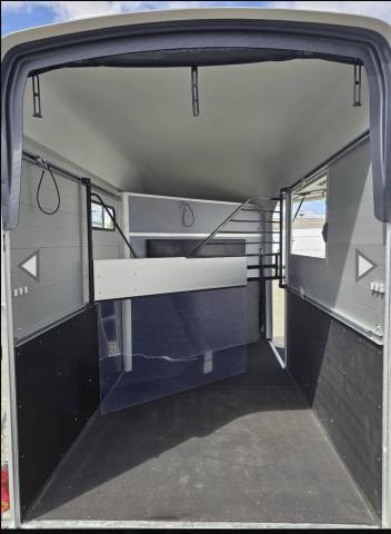 Horse trailer Cheval Liberte Maxi2 2 Stalls 2025 New