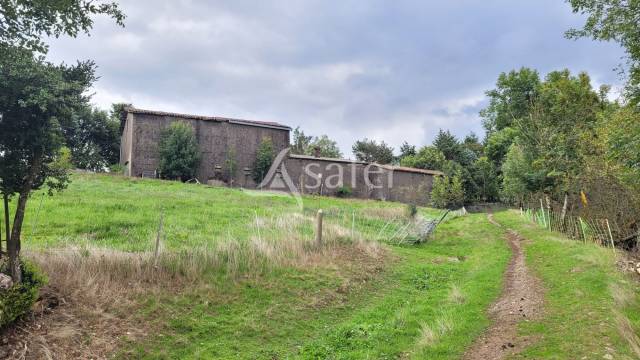 Other country property  tarn