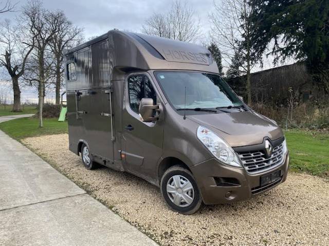 Horsebox HGV Renault Master 2013 Used