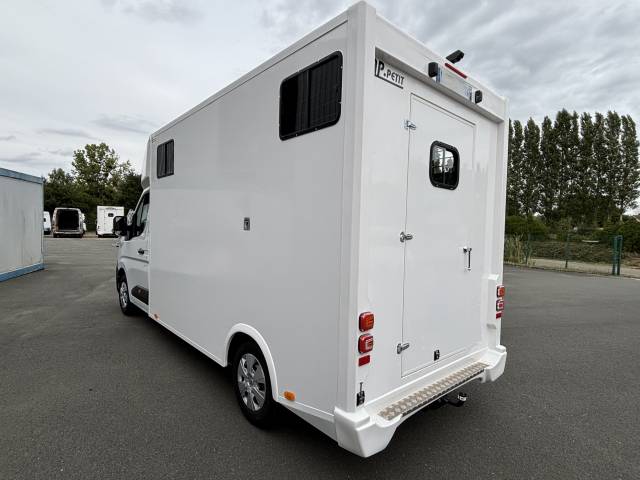 Horsebox HGV AP Petit Interstar 2 places stalle  2025 New