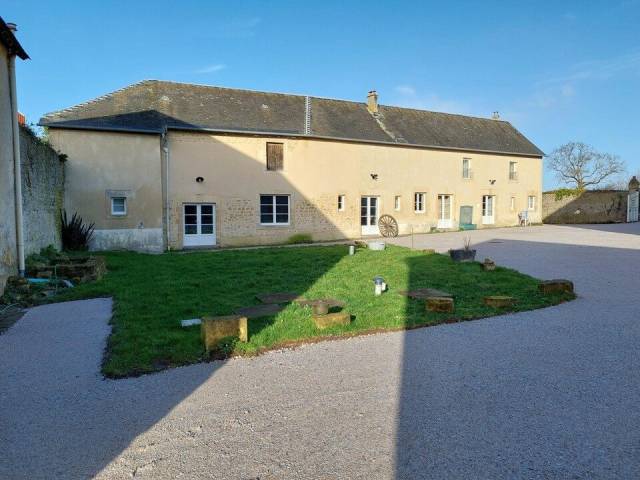 Equestrian property  Calvados