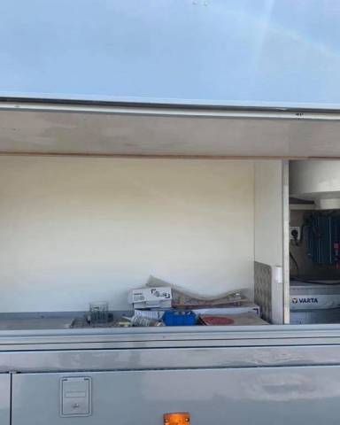 Horsebox NON-HGV Renault MEDIUM 2006 Used