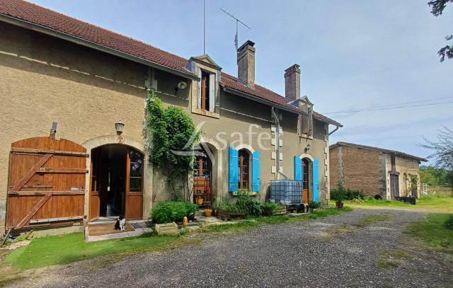 Sheep farm  Dordogne