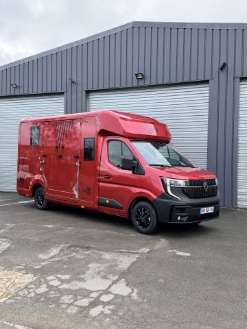 Horsebox HGV AKX 5p BVA  2026 New