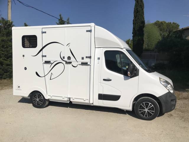 Horsebox HGV Renault  2011 Used