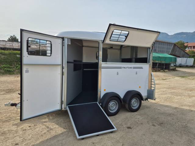 Horse trailer Fautras Oblic X2 2 Stalls 2026 New