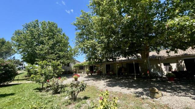 Equestrian property  Gard