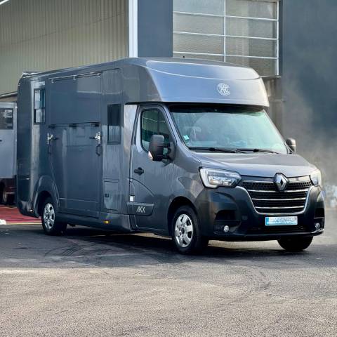 Horsebox HGV AKX 5stalles 2023 Used