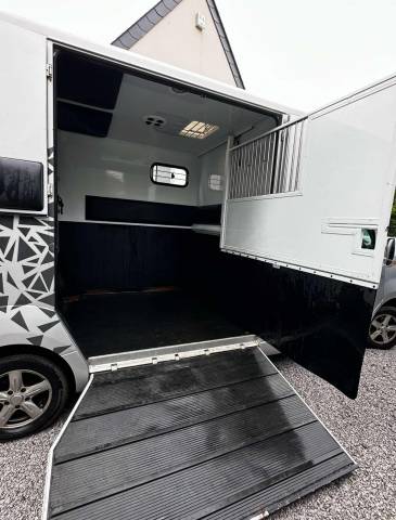 Horsebox HGV Renault Renault Master  2011 Used