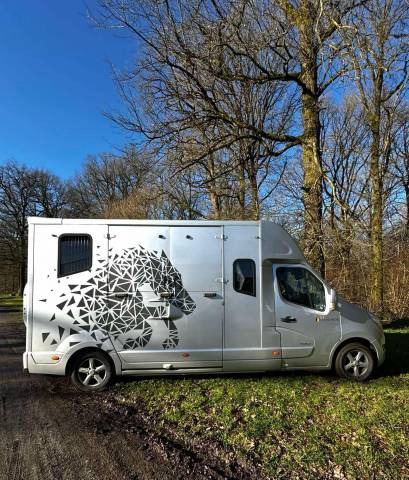 Horsebox HGV Renault Renault Master  2011 Used