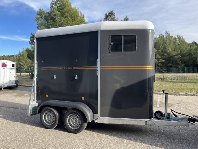 Horse trailer Fautras  1,5 Stalls 2026 New