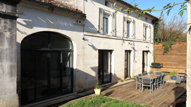 Luxurious equestrian property  Charente