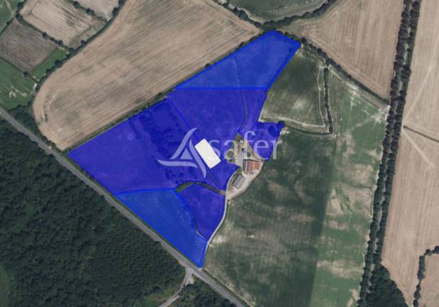 Equestrian property  Mayenne