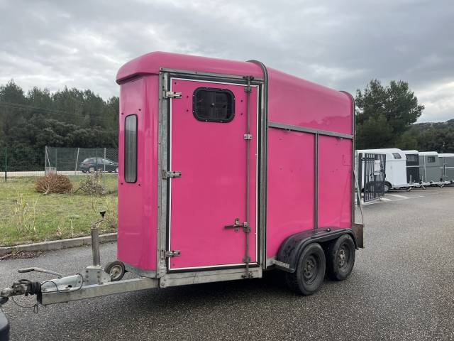 Horse trailer Fautras  2 Stalls 2000 Used