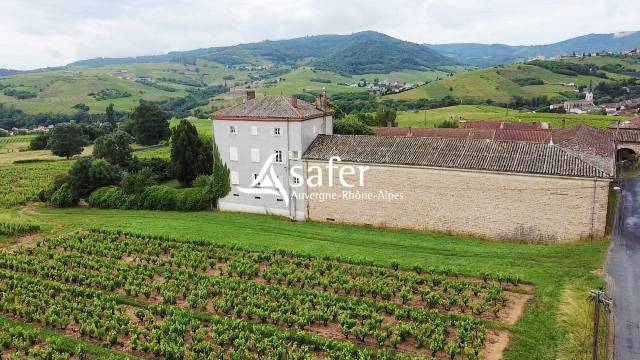 Other country property  Rh&ocirc;ne