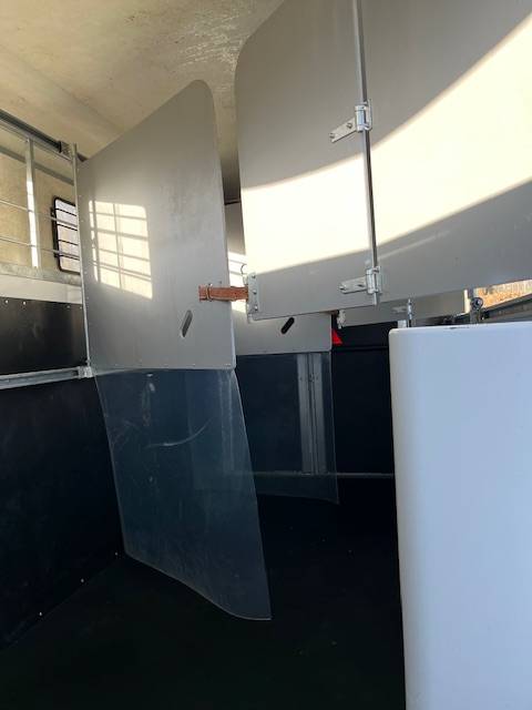 Horse trailer Fautras VICTORIUS 3 3 Stalls 2021 Used