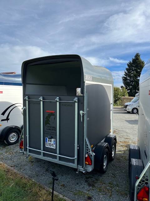 Horse trailer Cheval Liberte Origins  2 Stalls 2025 New